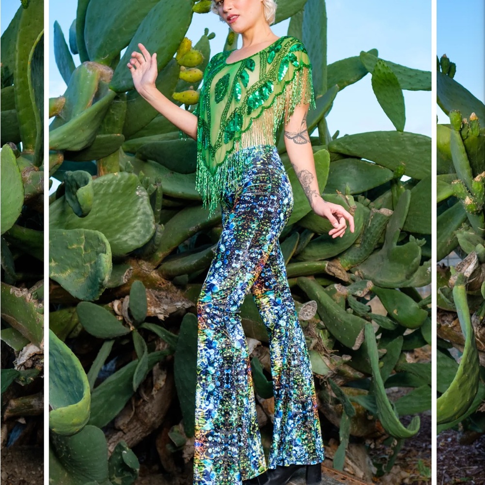 💙🫧NWOT Warrior Within Design Green Liquid Light Set-Top XS/Slim Bells pants S💚🫧 - Picture 11 of 11